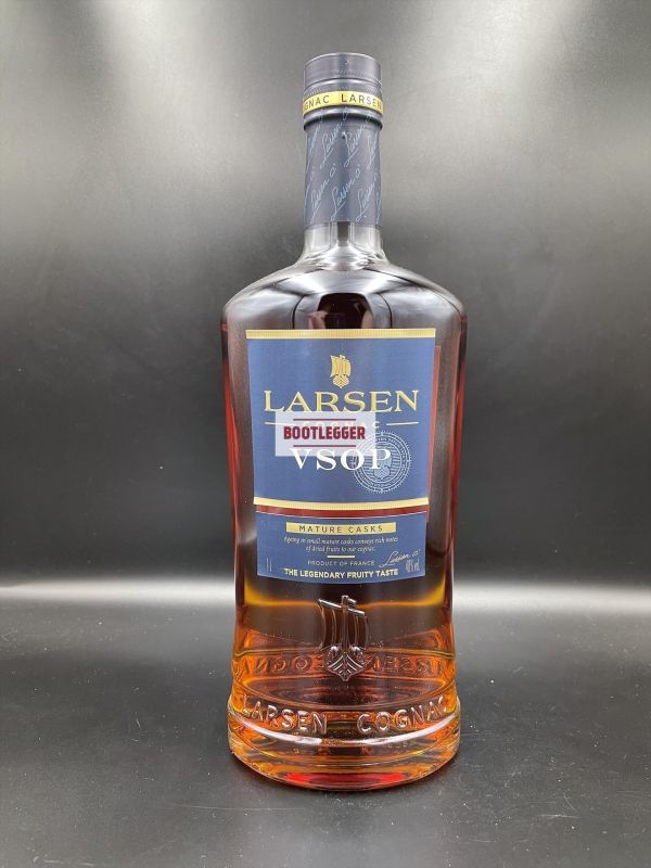 Larsen VSOP 1л