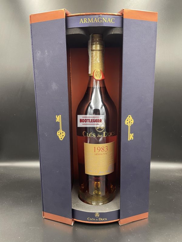 Cles des Ducs 1983г 0,7л